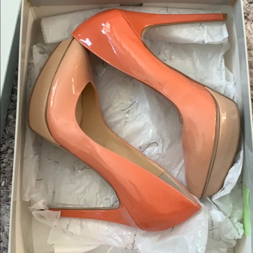 Jessica Simpson High heel
